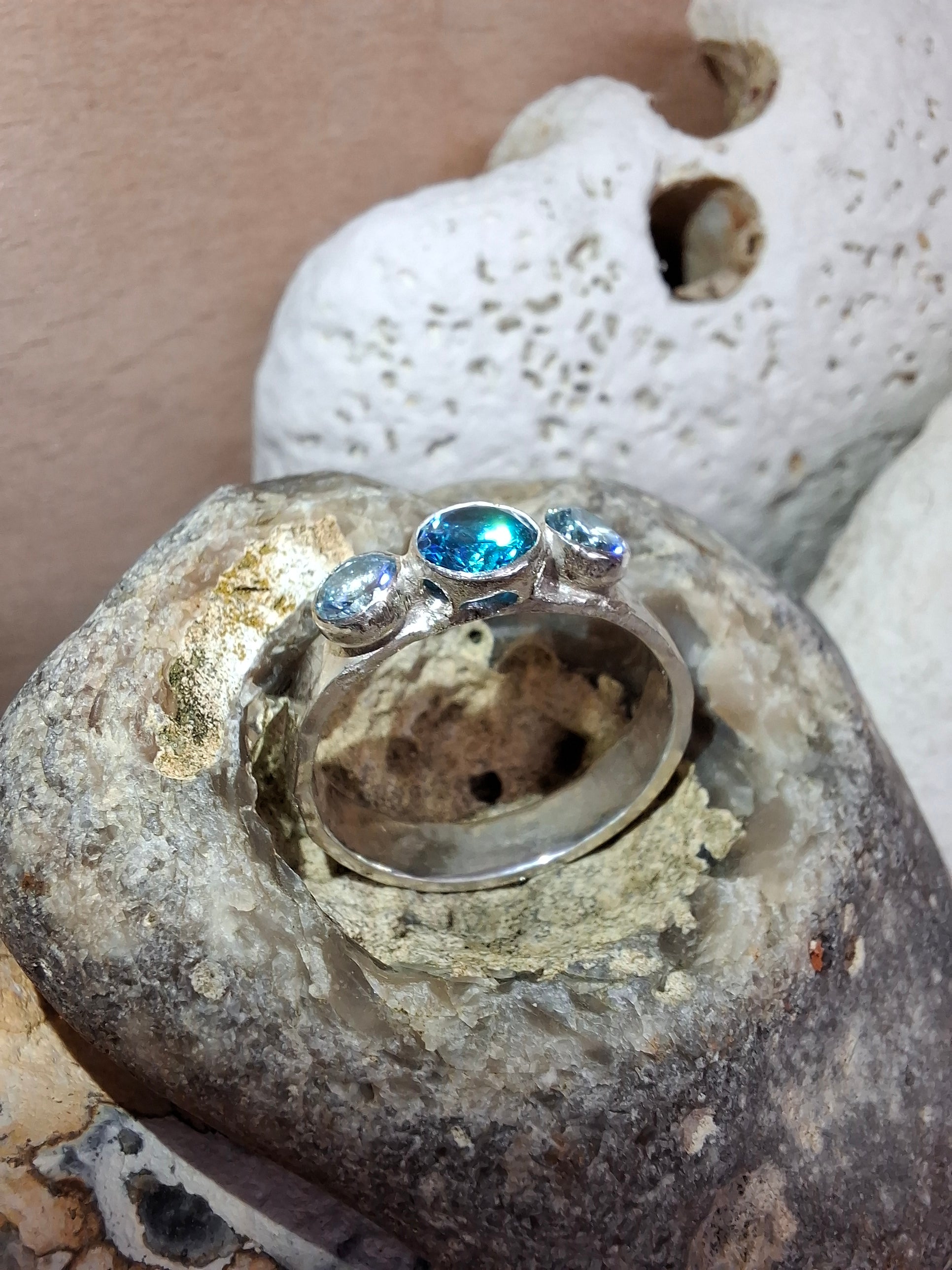 Aquamarine cubic zirconia & sterling silver hammered ring.